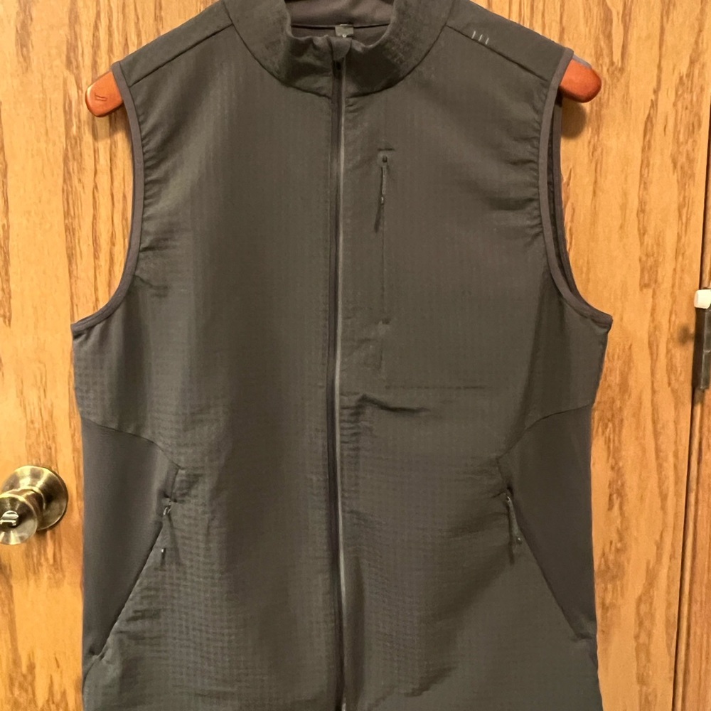 lululemon athletica Men's Charcoal Vest